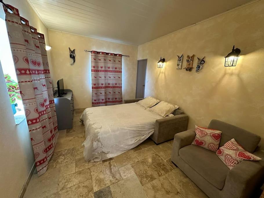 Gite De La Chouette Thyez Bagian luar foto
